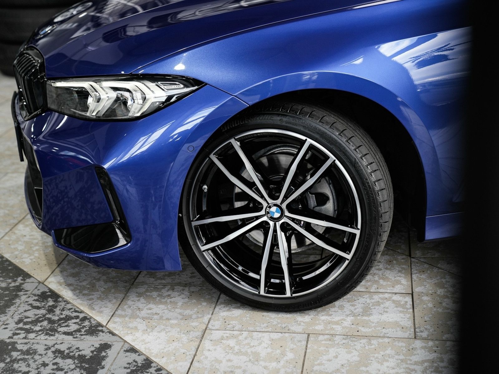 BMW 320d xDrive Touring M Sport - Samsaru's Car Outlet