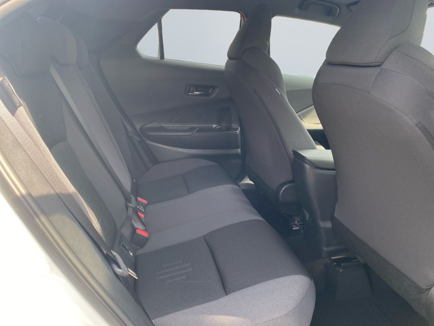 Toyota C-HR 1.8 Hybrid Teamplayer *LED*ACC*CAM*SHZ*PDC*