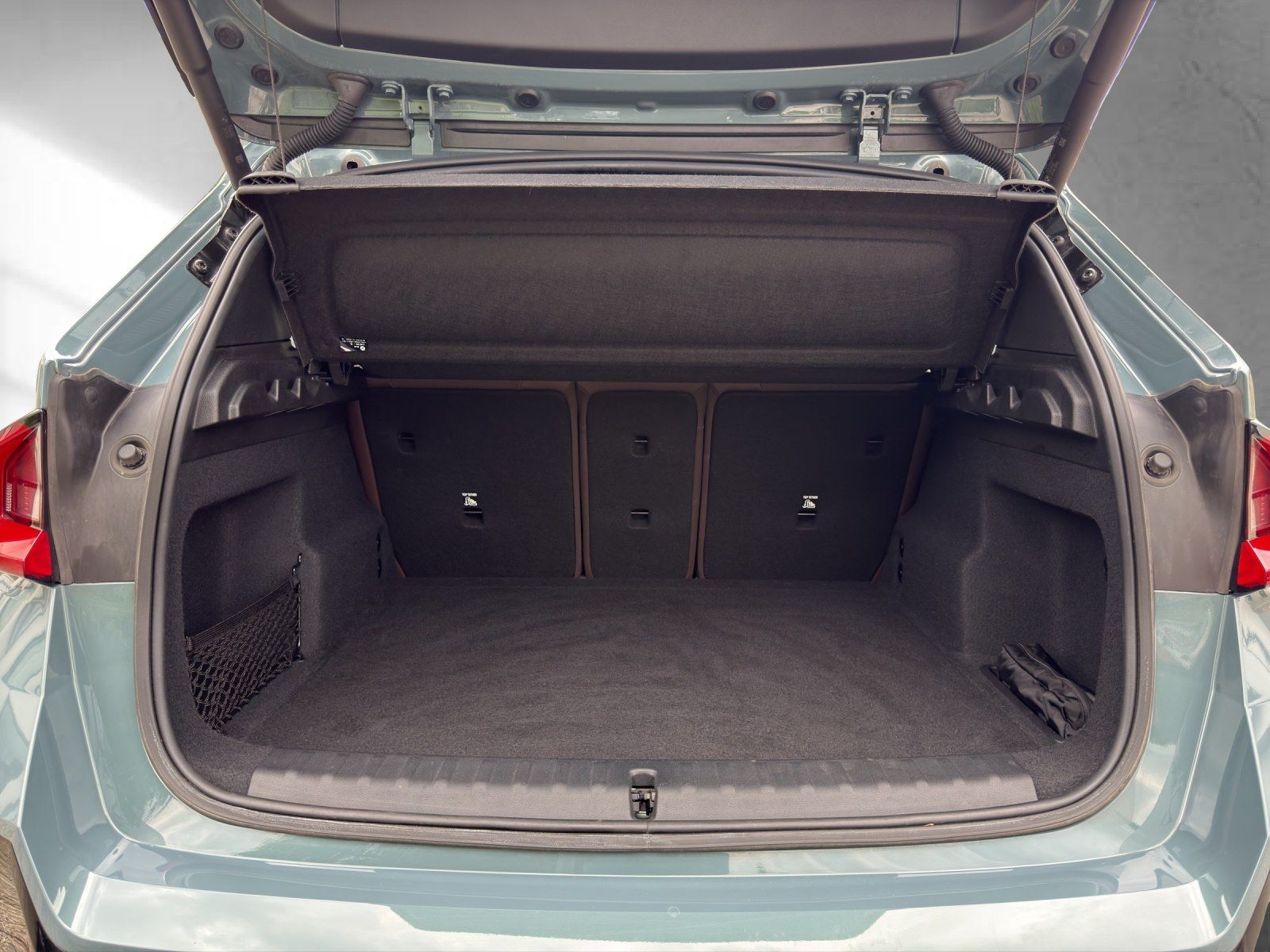 BMW X1 xDrive23i M Sport - Samsaru's Car Outlet