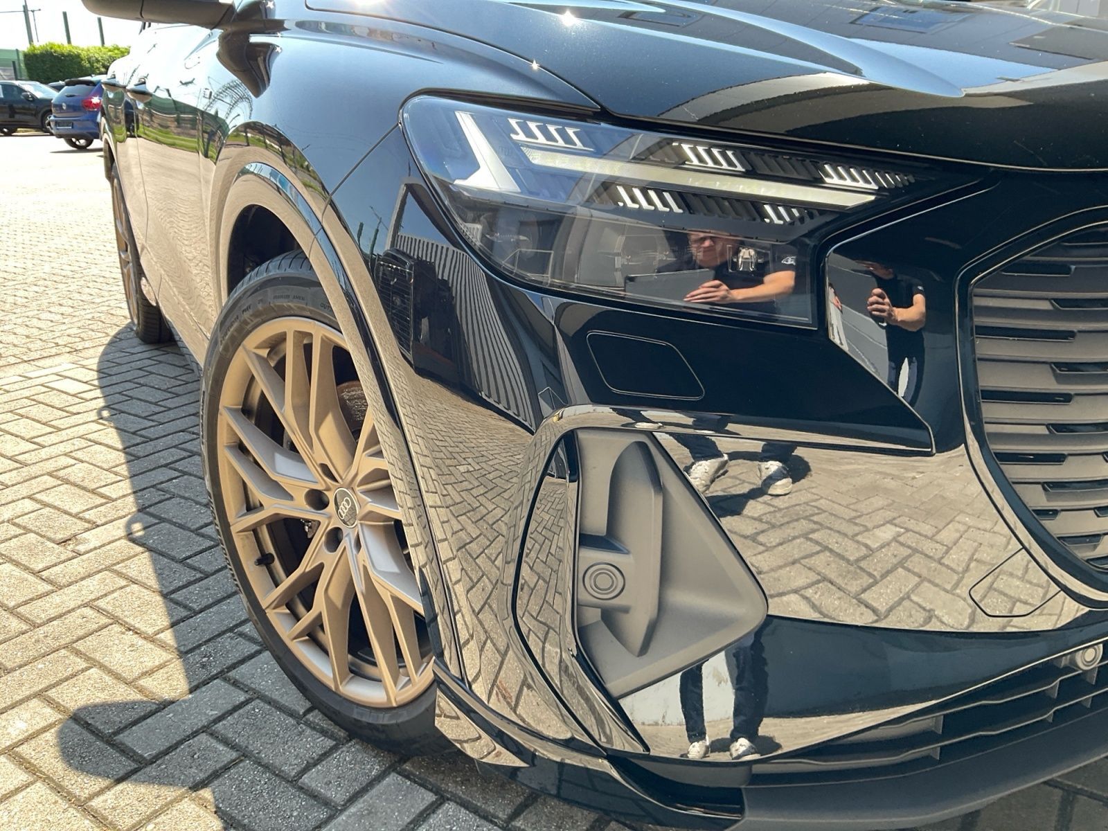Audi Q4 e-tron 45 quattro S-line Pano AHK Matrix HUD
