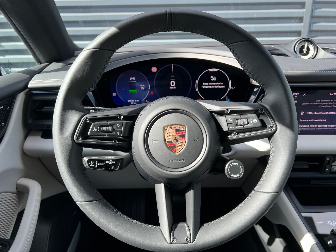 Porsche Macan 4 | Luftfederung | Panorama | BOSE |