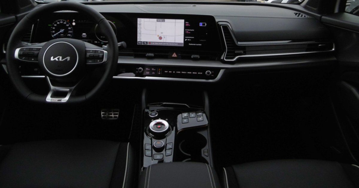 Kia Sportage GT-Line 4WD Plug-in Hybrid - Samsaru's Car Outlet
