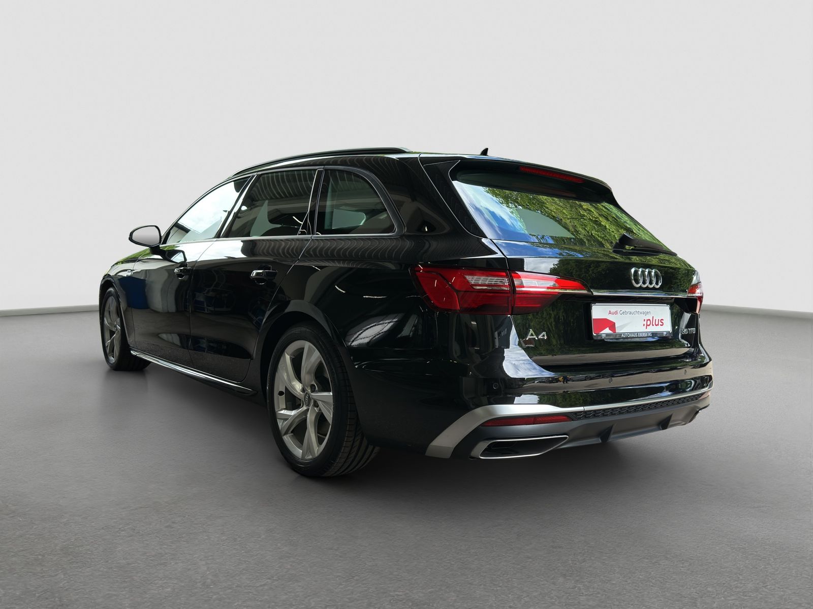 Audi A4 Avant S line 35 TFSI - Samsaru's Car Outlet