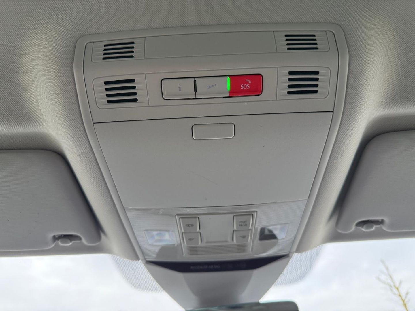 Volkswagen Passat 2.0 TDI DSG - Samsaru's Car Outlet