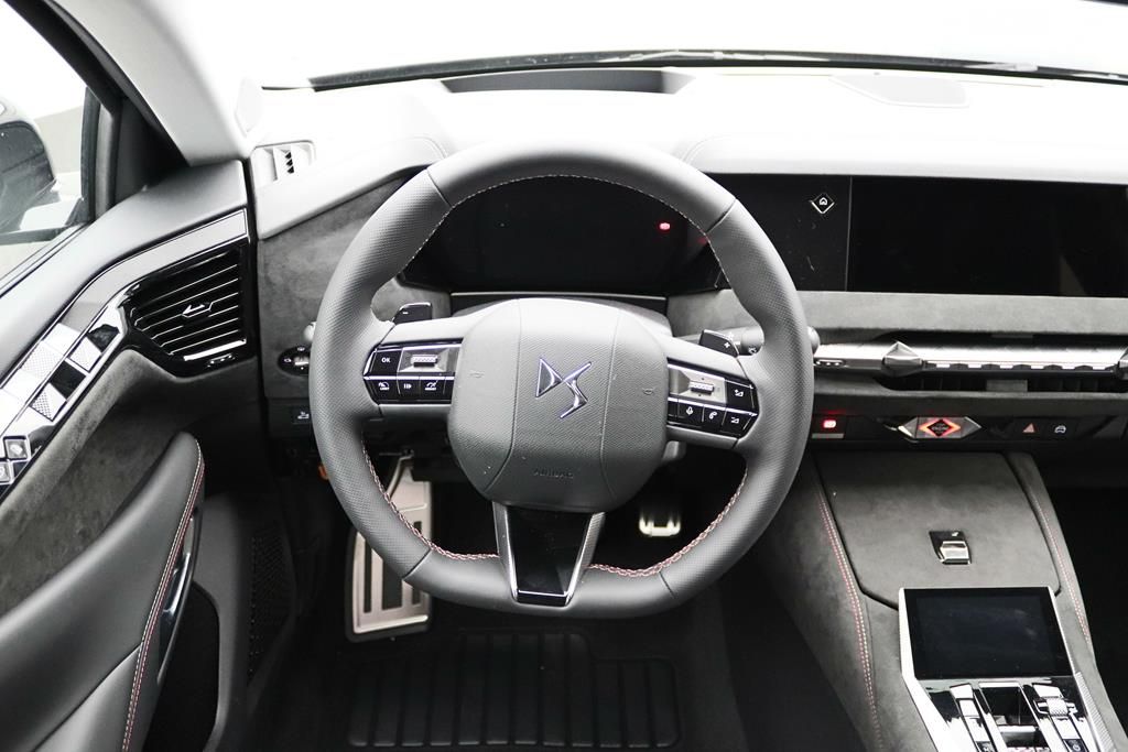 DS Automobiles DS4 Performance Line +