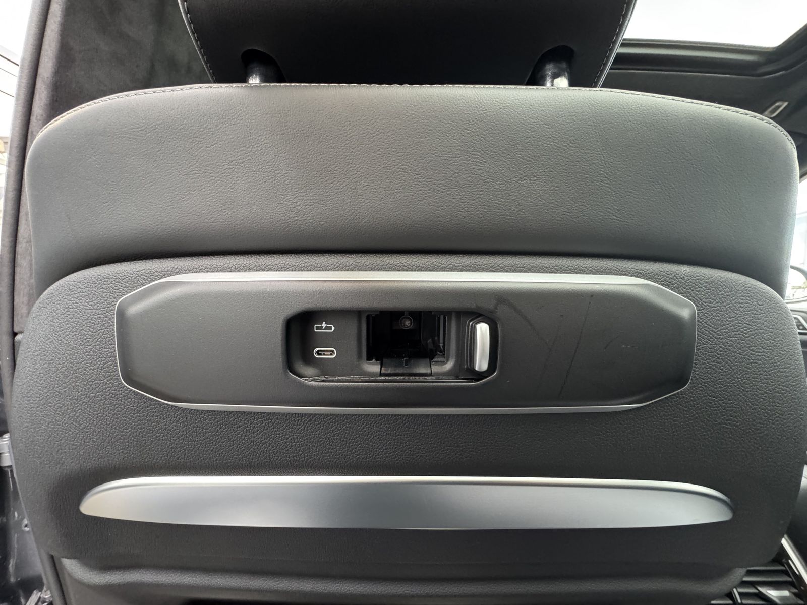 BMW X7 xDrive40i M Sport AHK P-SKY 6-Sitze StHzg h&k