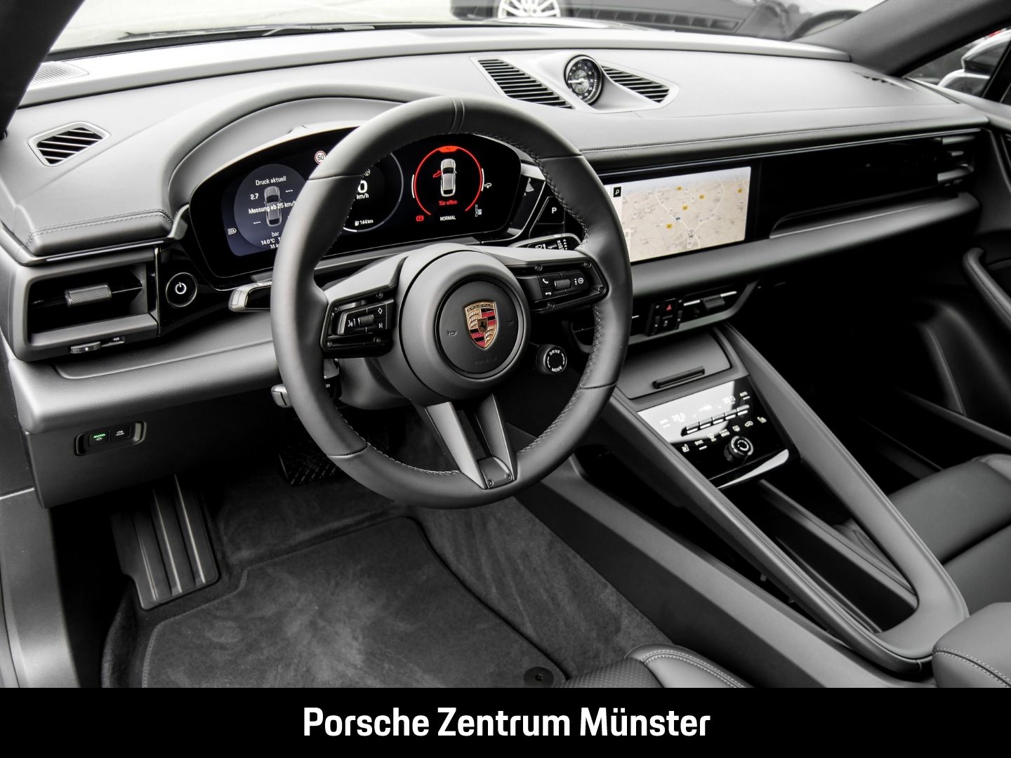 Porsche Macan 4 - Samsaru's Car Outlet