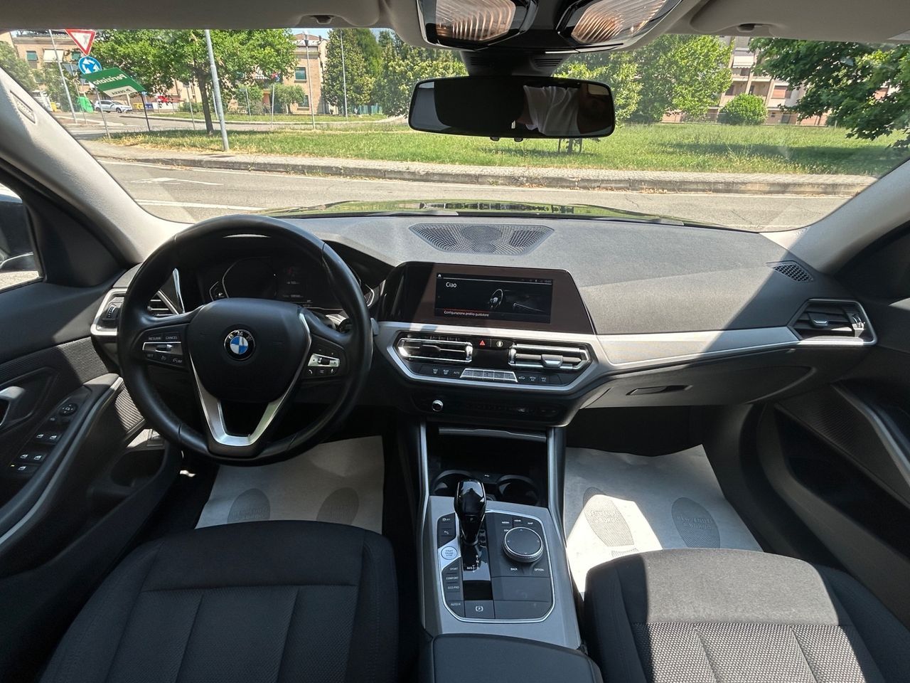 BMW 320 320d xDrive Touring Luxury - Samsaru's Car Outlet