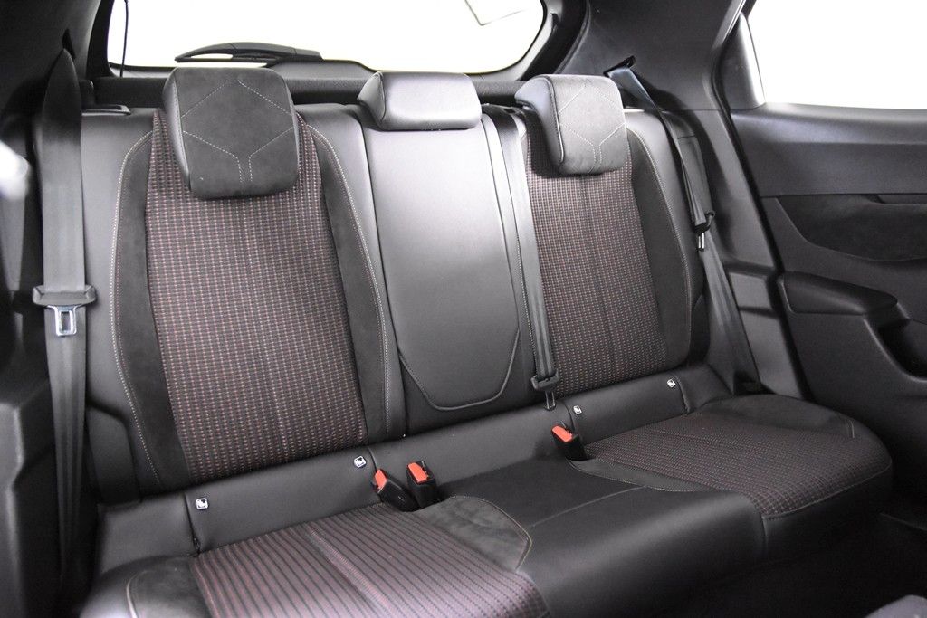 DS Automobiles DS3 Crossback Performance Line - Samsaru's Car Outlet