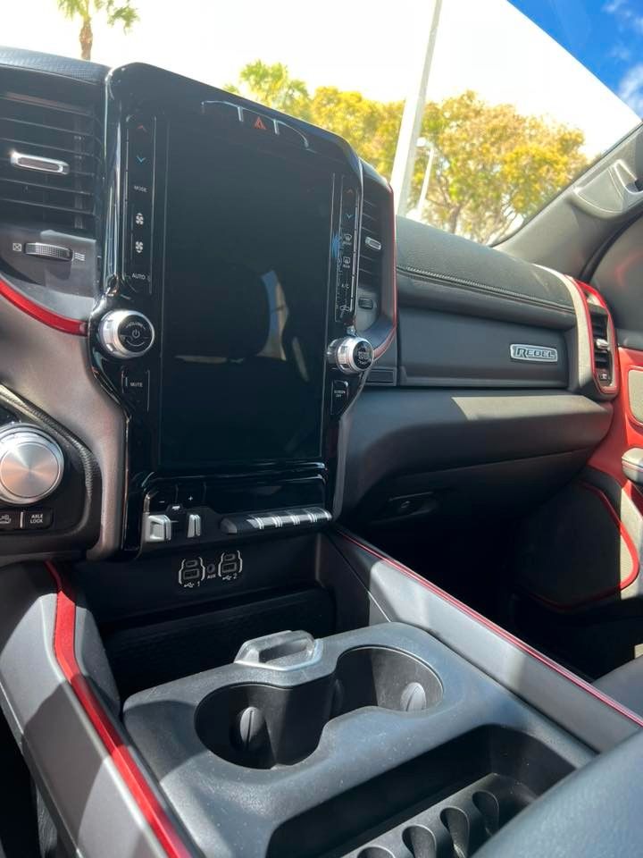 Dodge RAM Rebel 1500 4x4 CrewCab unfallfrei in Hamburg