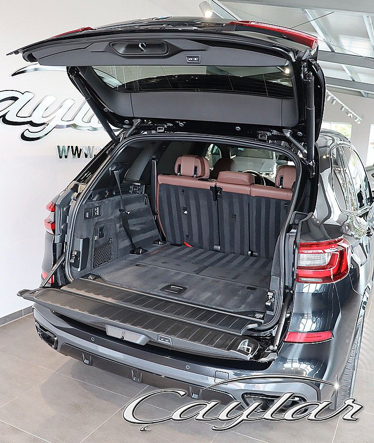 BMW X5 40d M SPORT 7-SITZER PANO 360° LASER 22" AHK