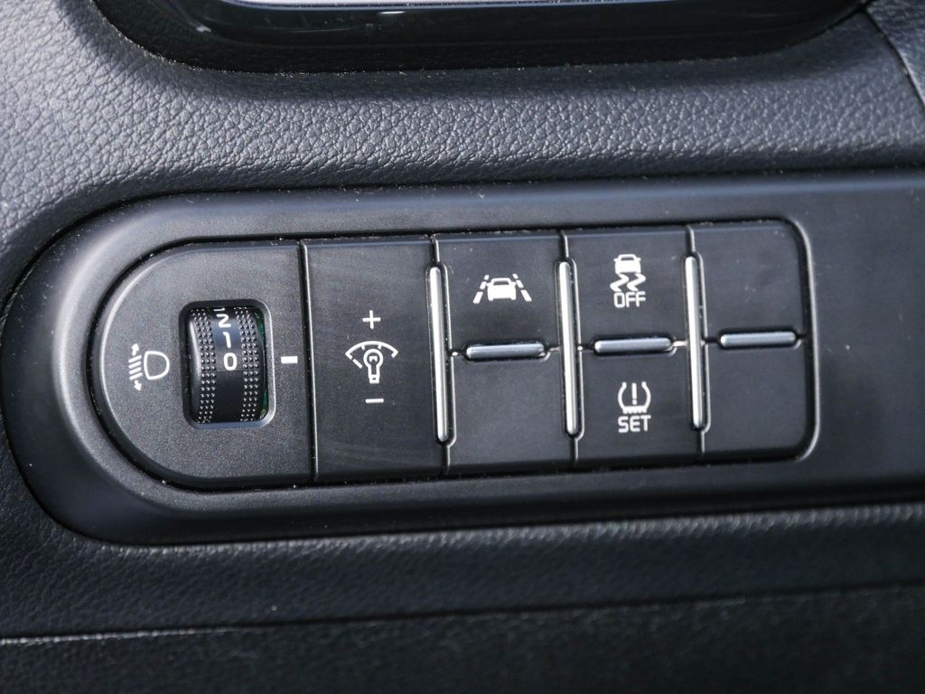 Kia cee'd SW 1.4 T-GDI DCT OPF Vision - Samsaru's Car Outlet