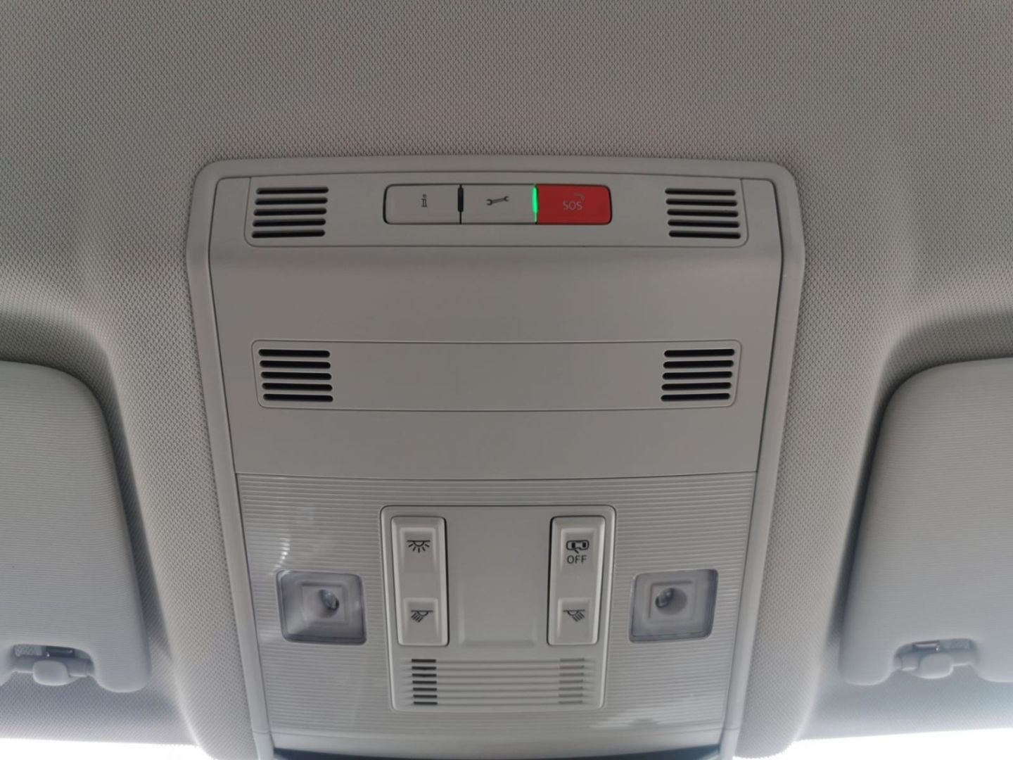 Volkswagen T-Roc Style - Samsaru's Car Outlet