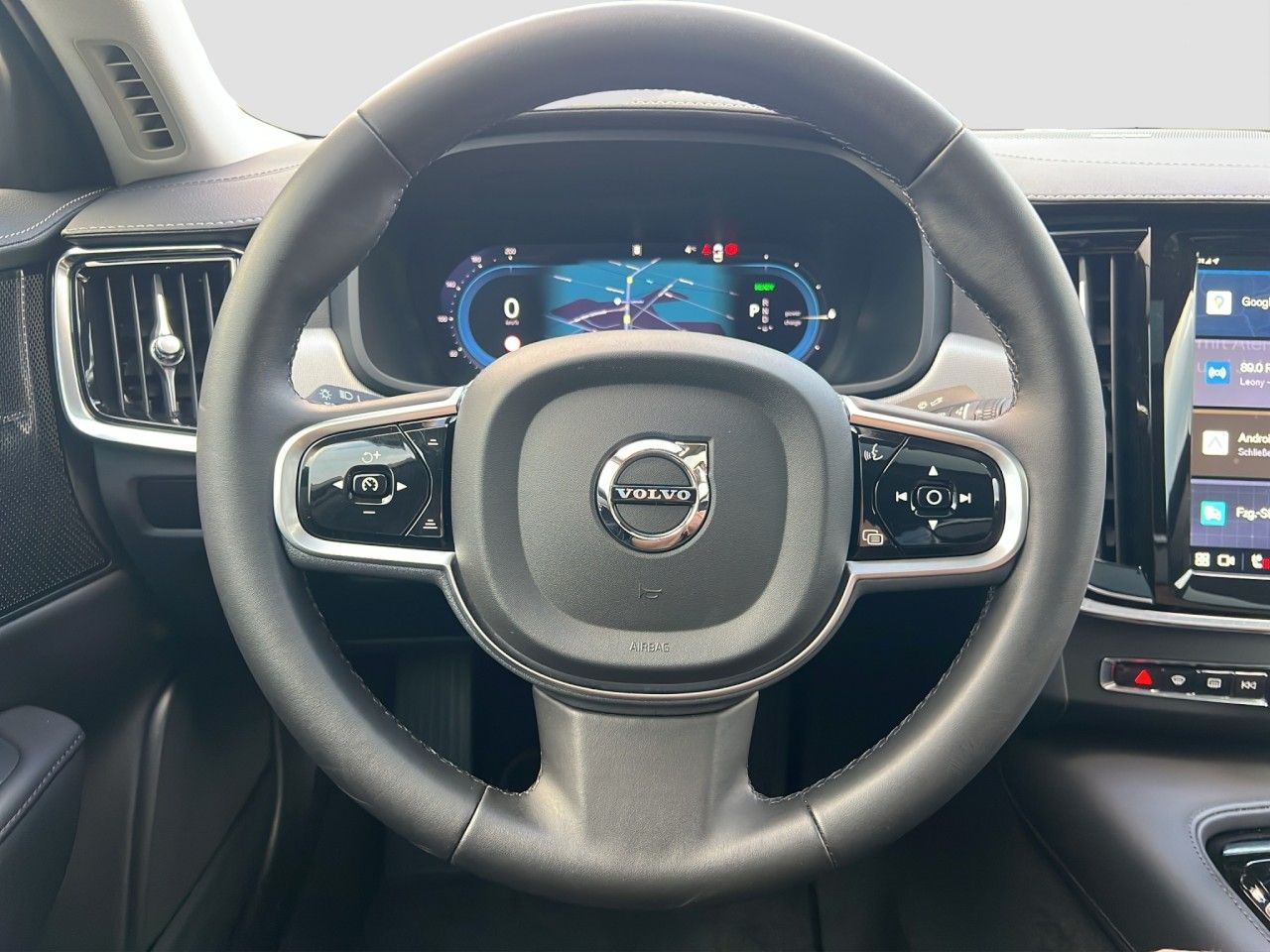 Volvo S90 T8 Ultimate Dark Plug-In Hybrid/Four-C/360K
