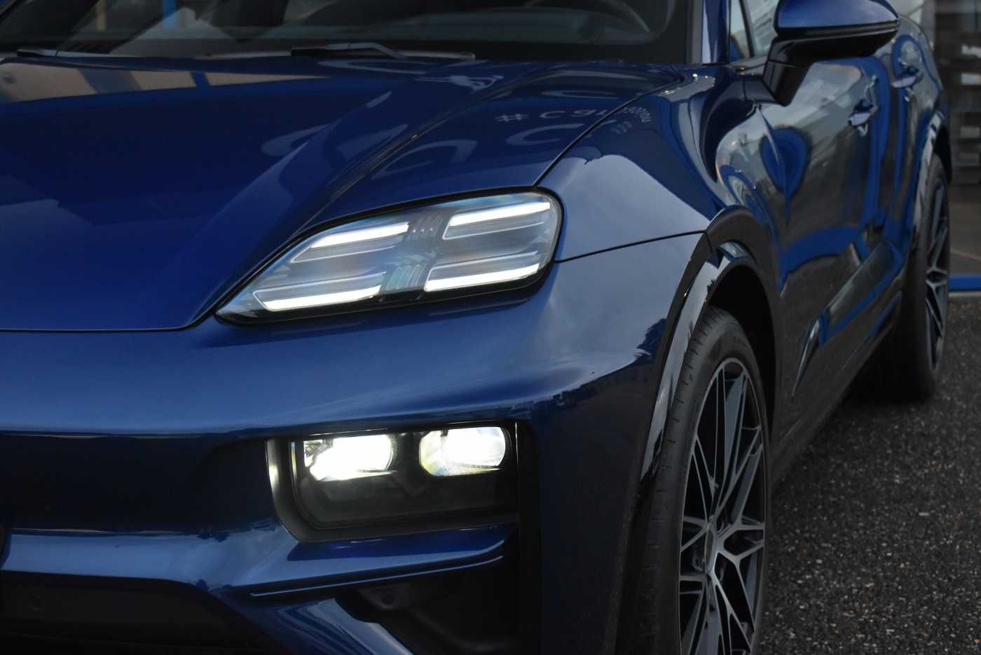 Porsche Macan 100 kWh Turbo Head-Up 18-way BOSE 360°