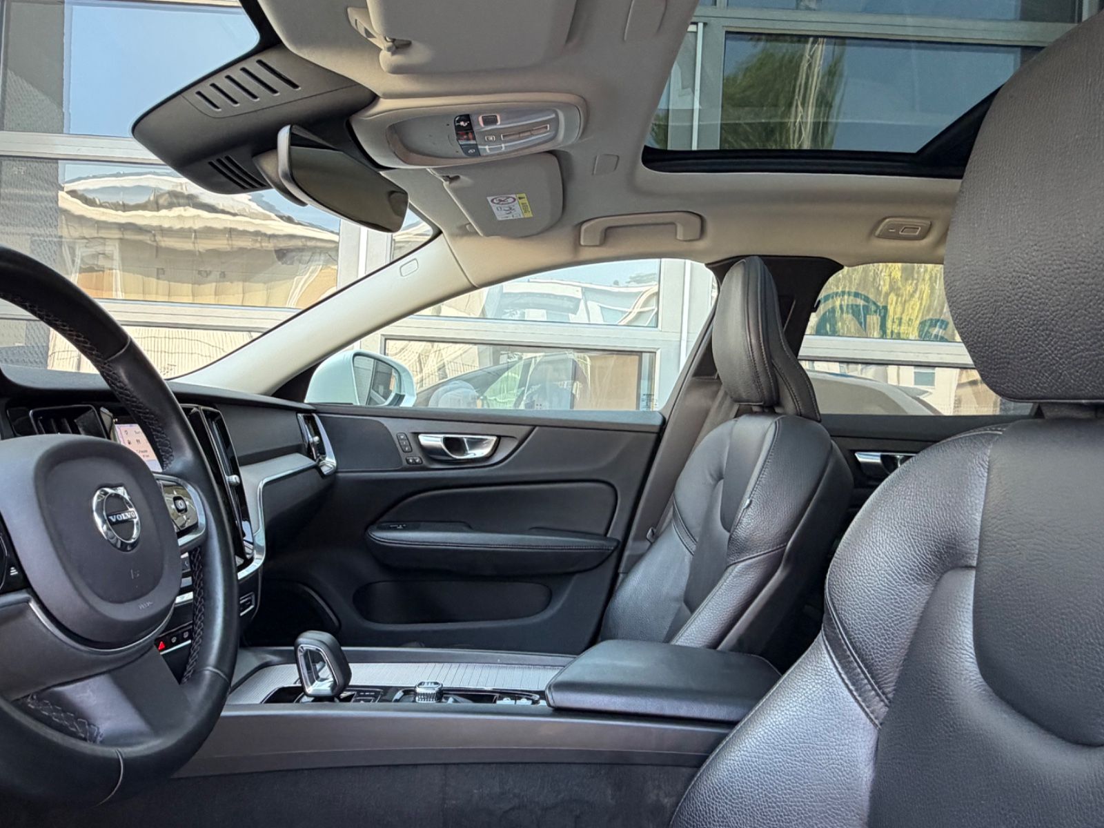 Volvo V60 CROSS COUNTRY PLUS AWD*ACC*PANO*LEDER*360*.