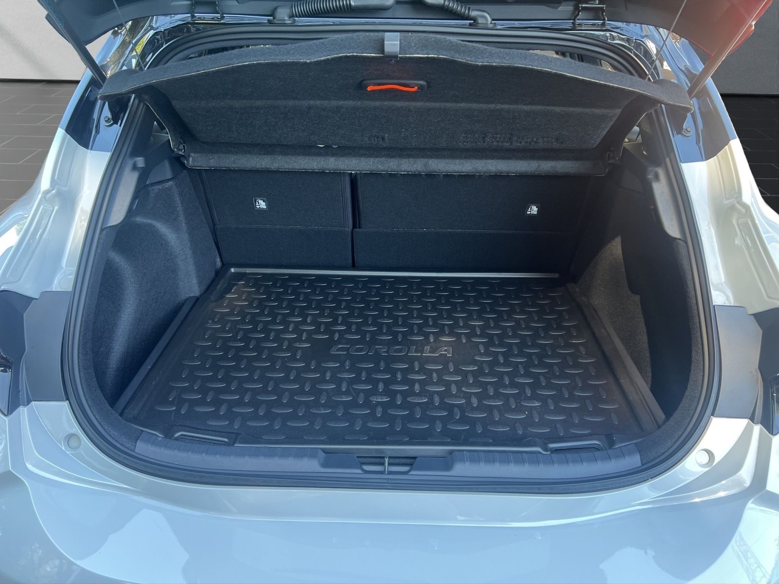 Toyota Corolla 2.0 Hybrid GR Sport 1HD+NAVI+CARPLAY+PDC