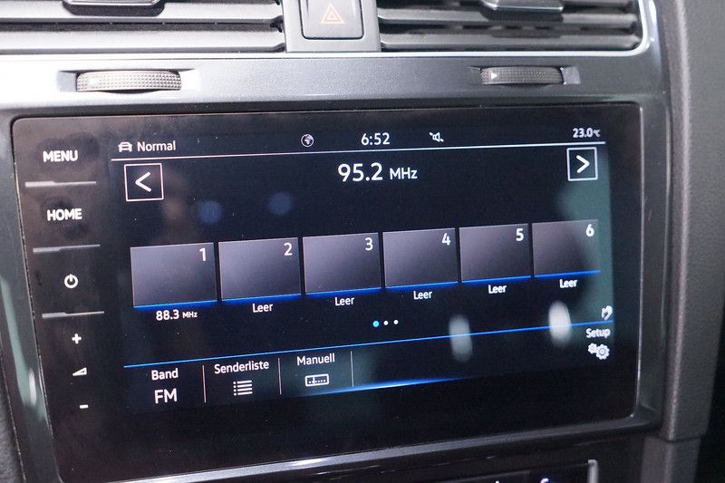 Volkswagen Golf 36 kWh Elektro - Samsaru's Car Outlet