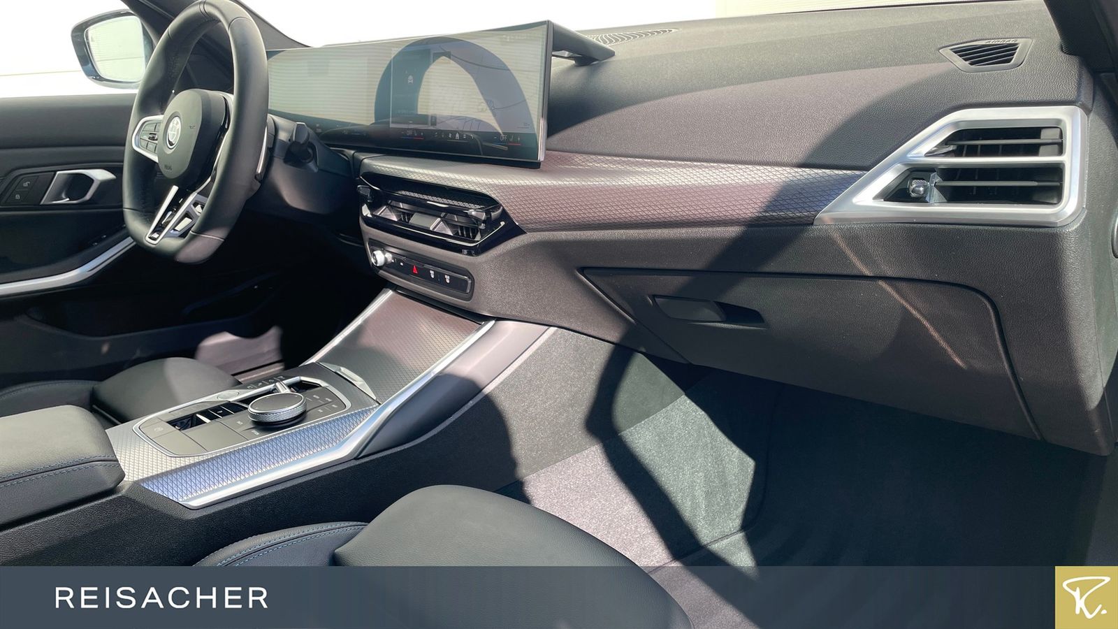 BMW 330e xDrive Lim M Sport,LCPro.HuD,AHK,ACC,adLED