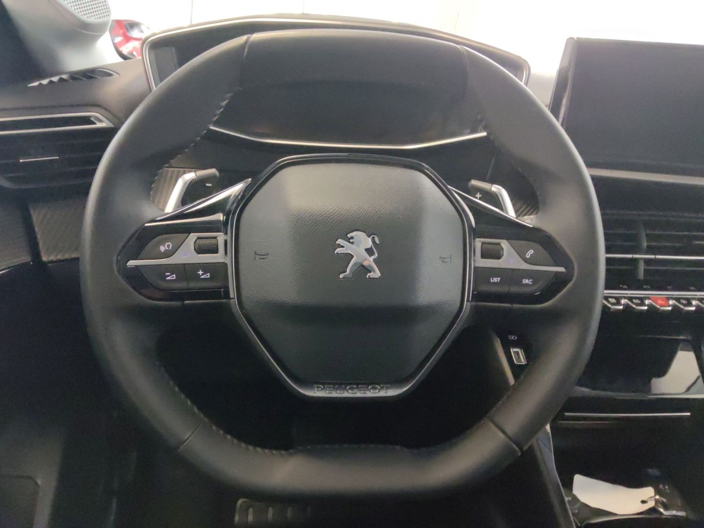 Peugeot 208 1.2 PureTech 100 Allure Automatik - Samsaru's Car Outlet