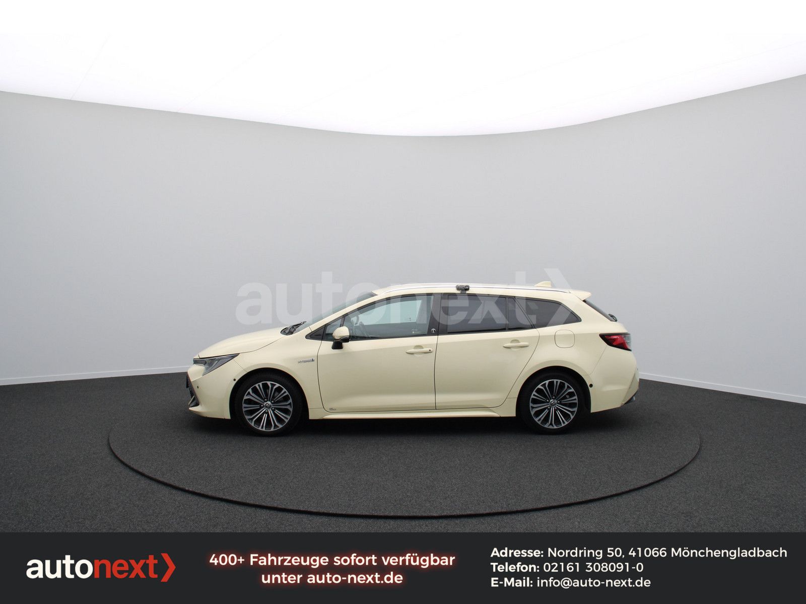 Toyota Corolla 2.0 Hybrid Business Edition - Samsaru's Car Outlet