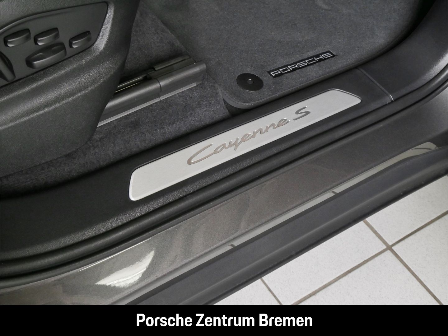 Porsche Cayenne S E-Hybrid Coupe AHK PDLS+ HuD Sportsitz