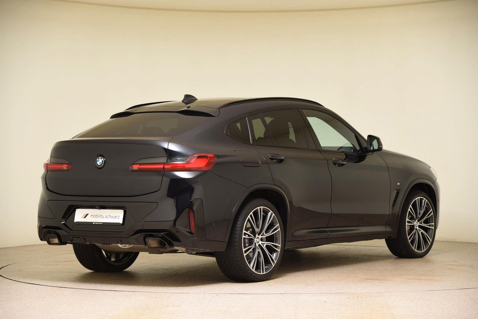 BMW X4 xDrive30d M Sport ACC AHK HUD HiFi Pano Alarm