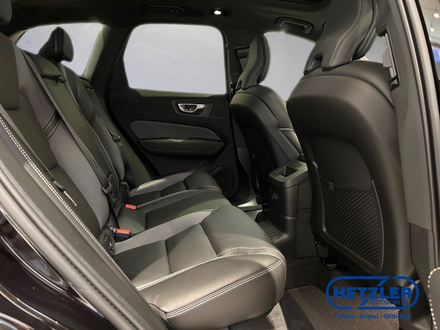 Volvo XC60 Plus Black Edition Recharge Plug-In Hybrid