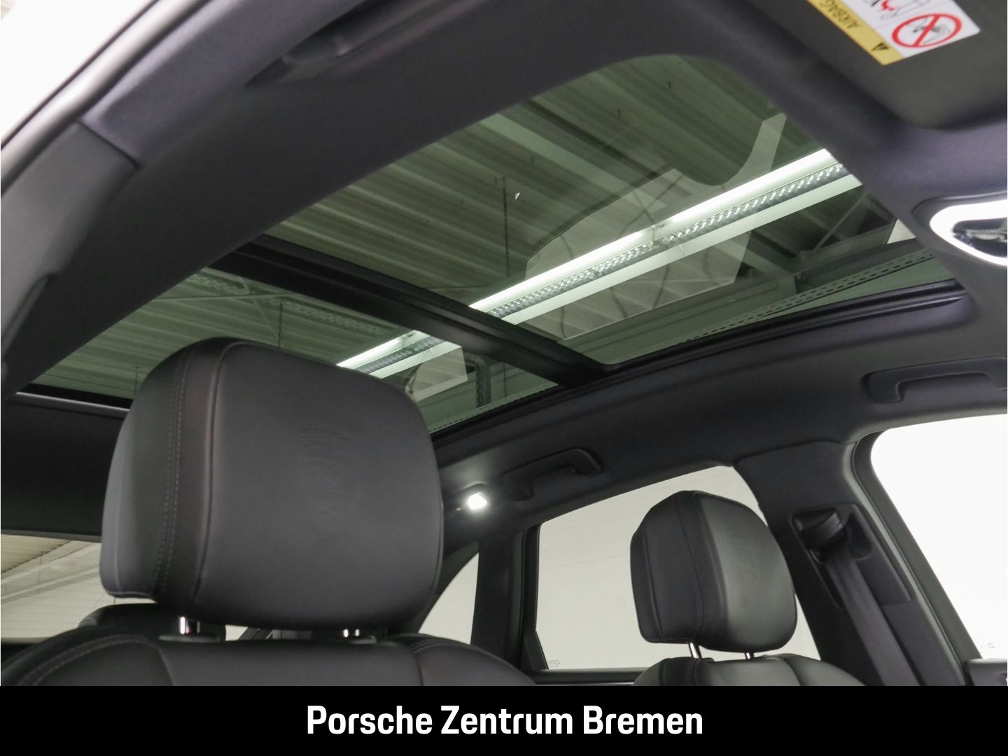 Porsche Macan T - Samsaru's Car Outlet