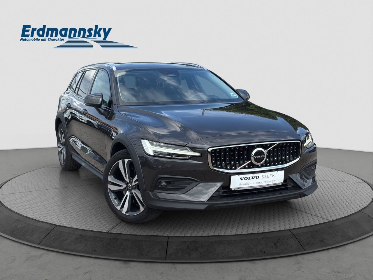 Volvo V60 B4 Cross Country Ultimate AWD/AHK/Pano/StHz
