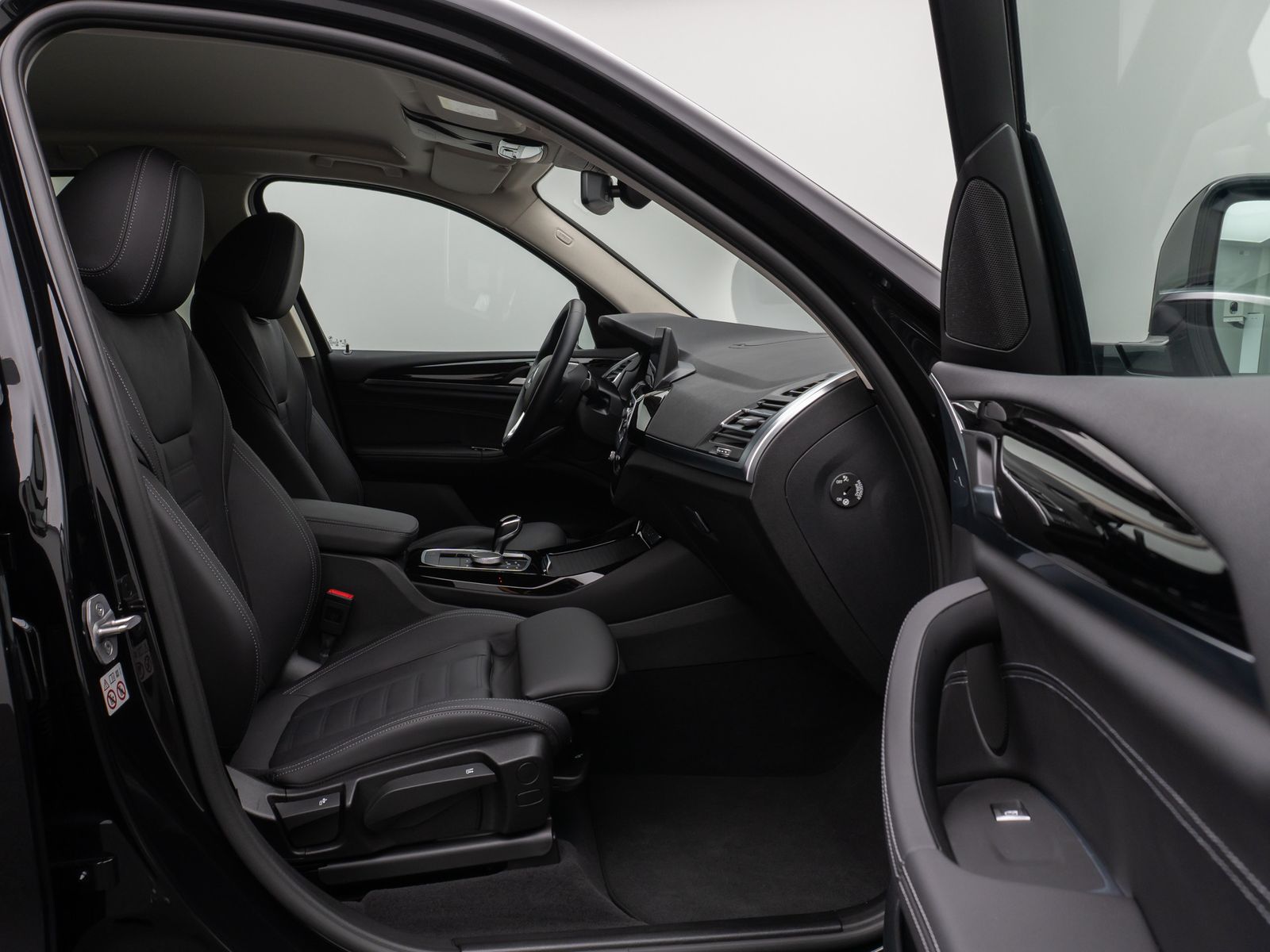 BMW X3 xD30e Sport - Samsaru's Car Outlet