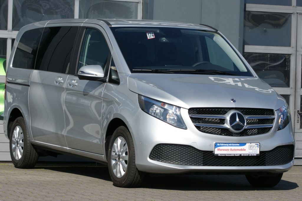 Mercedes-Benz V 220 d 9G-TRONIC - Samsaru's Car Outlet