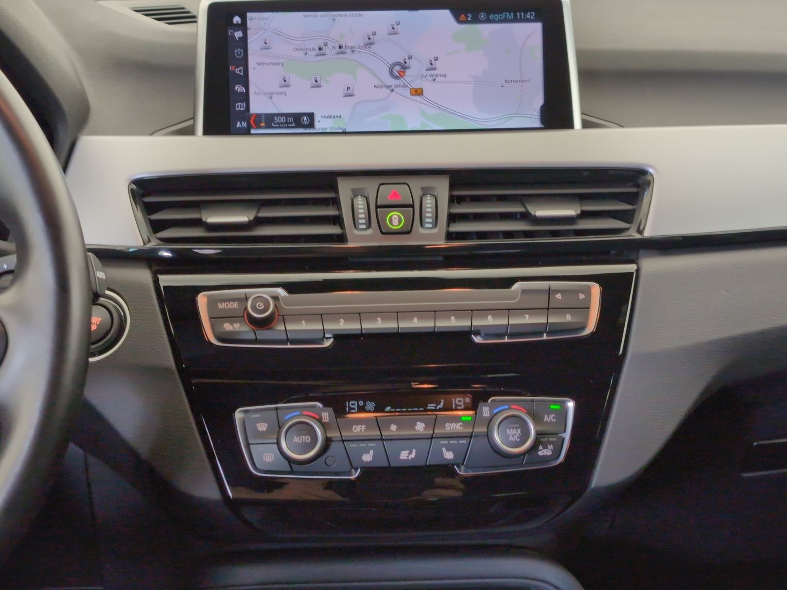 BMW X1 xDrive25e Advantage - Samsaru's Car Outlet