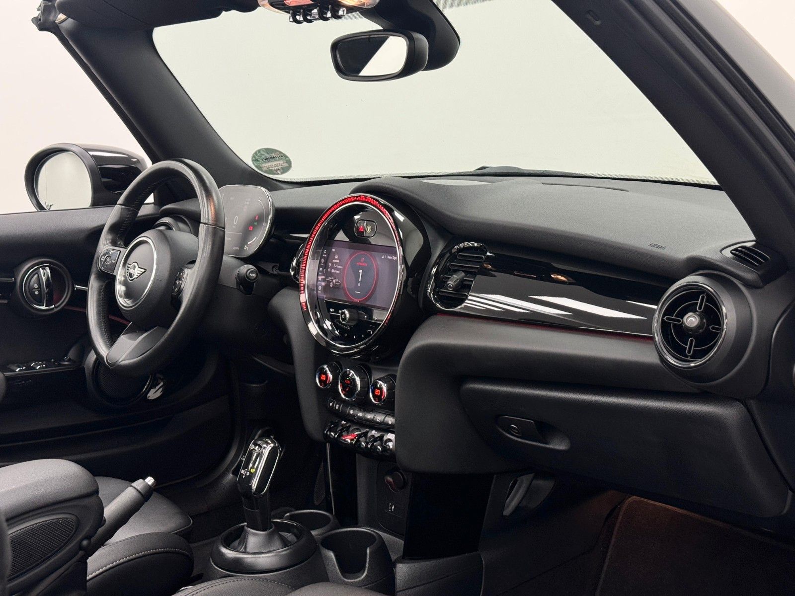 MINI Cabrio Cooper - Samsaru's Car Outlet