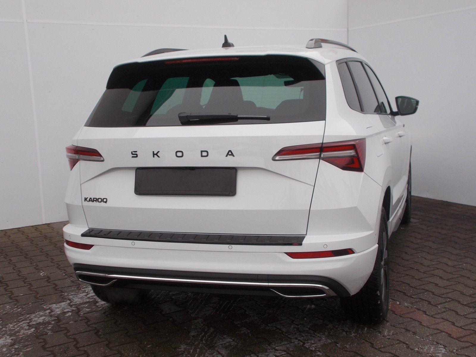 Skoda Karoq  1.5 TSI Sportline*DSG*Navi*LED *360° *AHK