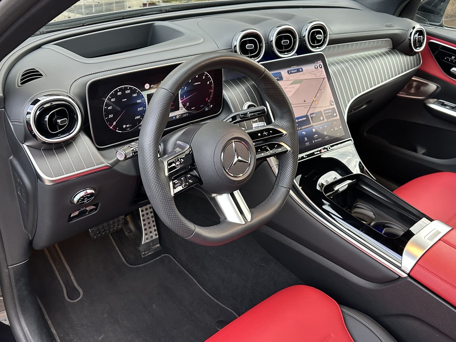 Mercedes-Benz GLC 300 4Matic 9G-TRONIC AMG Line Advanced