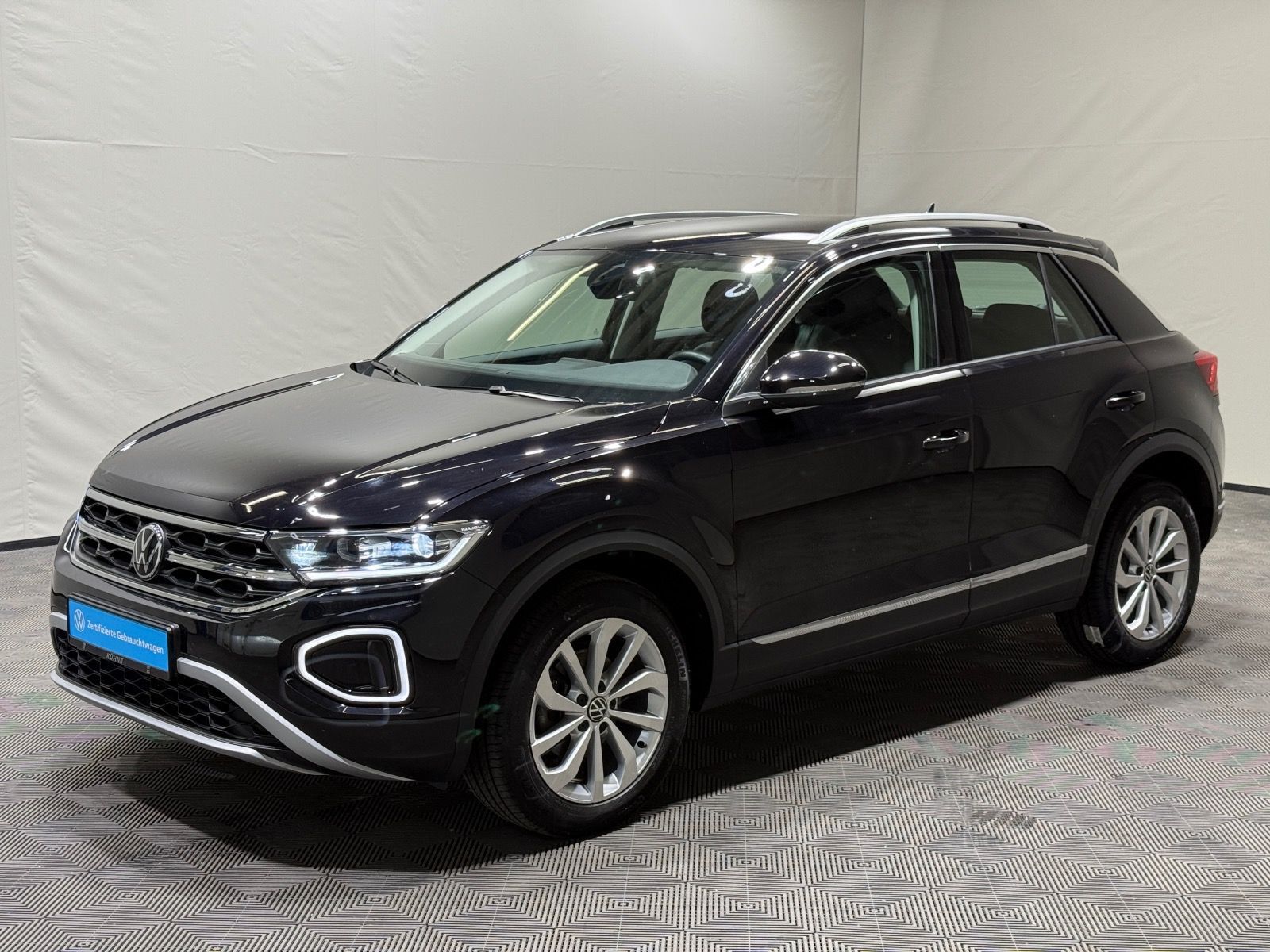 Volkswagen T-ROC Style 1.5 TSI DSG - Samsaru's Car Outlet