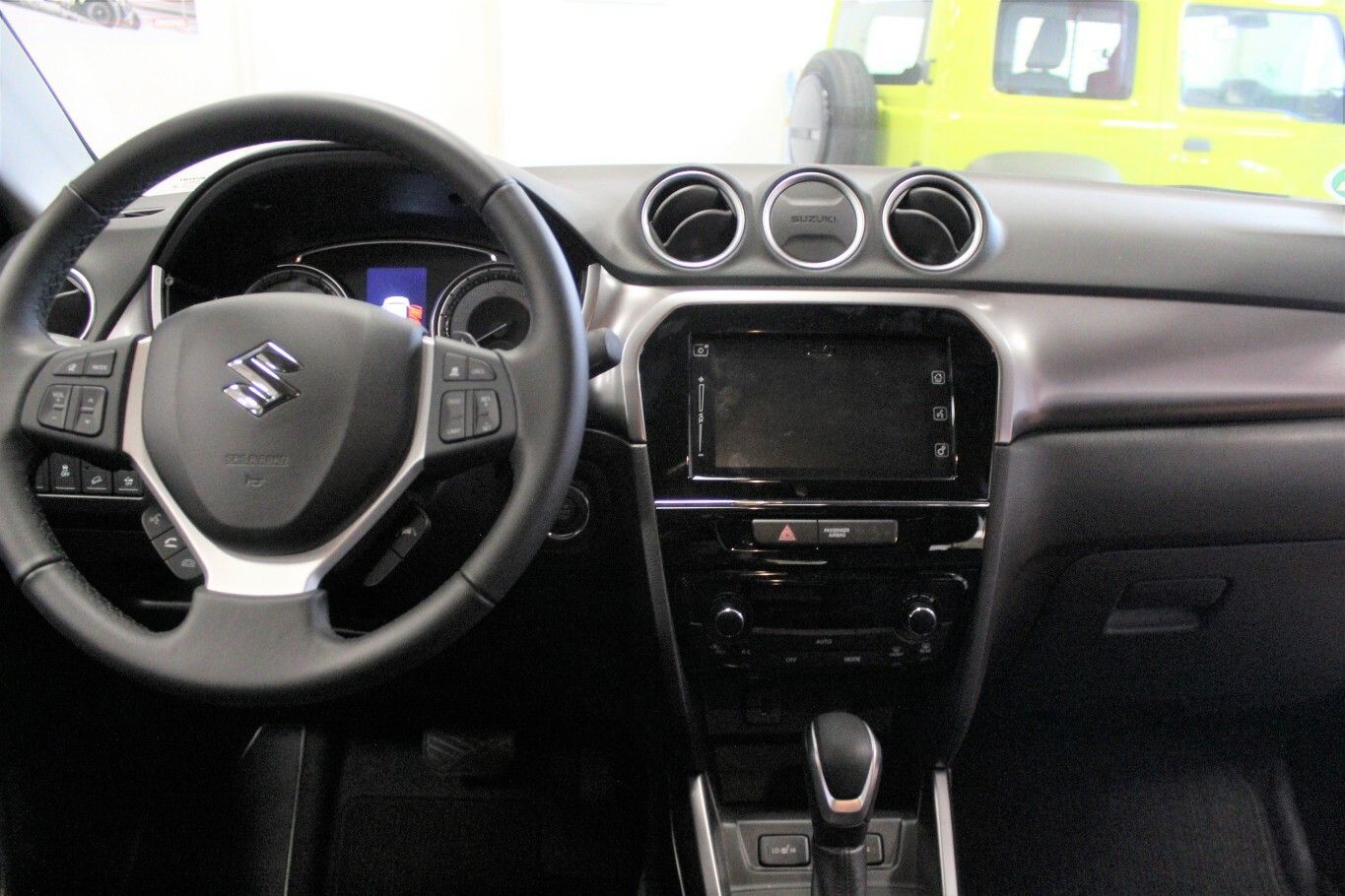Suzuki Vitara Hybrid 4WD - Samsaru's Car Outlet