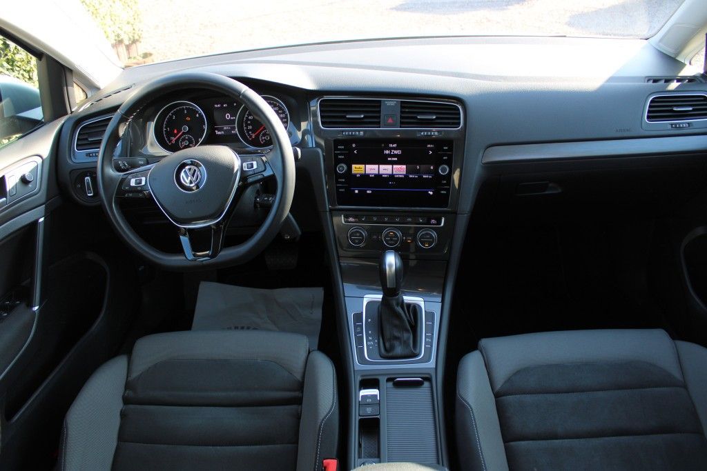 Volkswagen Golf Var 2.0 TDI DSG Comfortline - Samsaru's Car Outlet