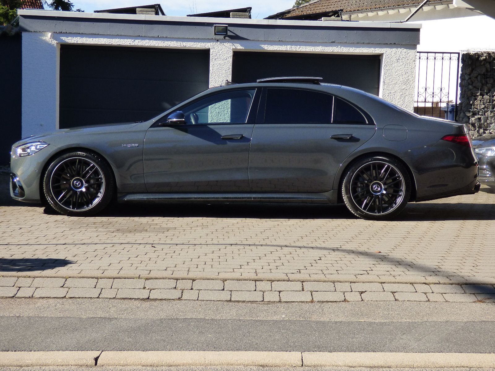 Mercedes-Benz S 63 AMG e 4Matic+ - Samsaru's Car Outlet