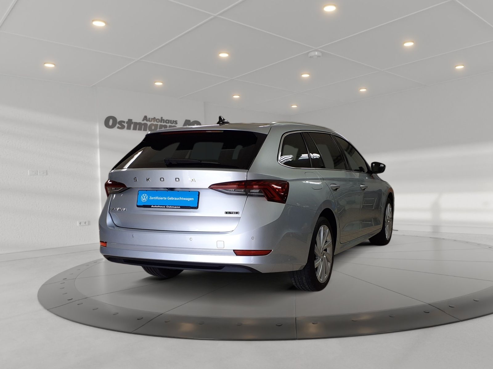 Skoda Octavia Combi 1.5 TSI Style - Samsaru's Car Outlet
