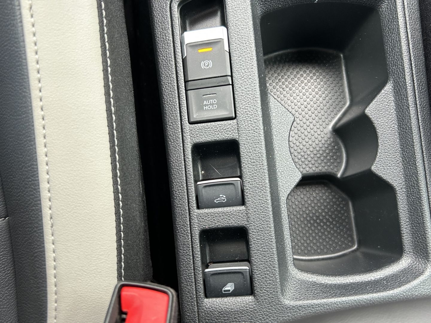 Volkswagen T-Roc Style 1.5 TSI DSG - Samsaru's Car Outlet