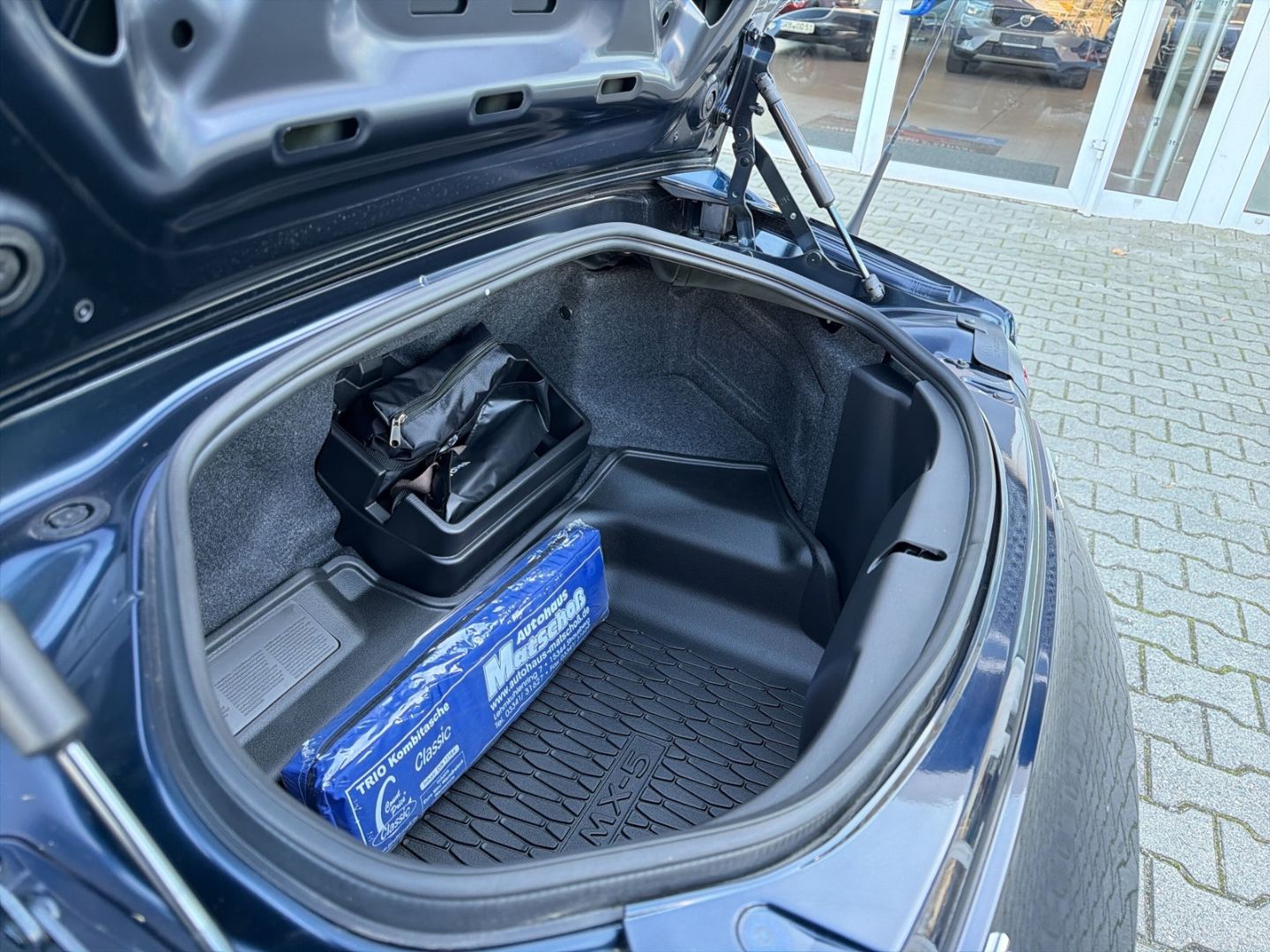 Mazda MX-5 Homura SKY-G.132 El. Verdeck Navi Bose LED