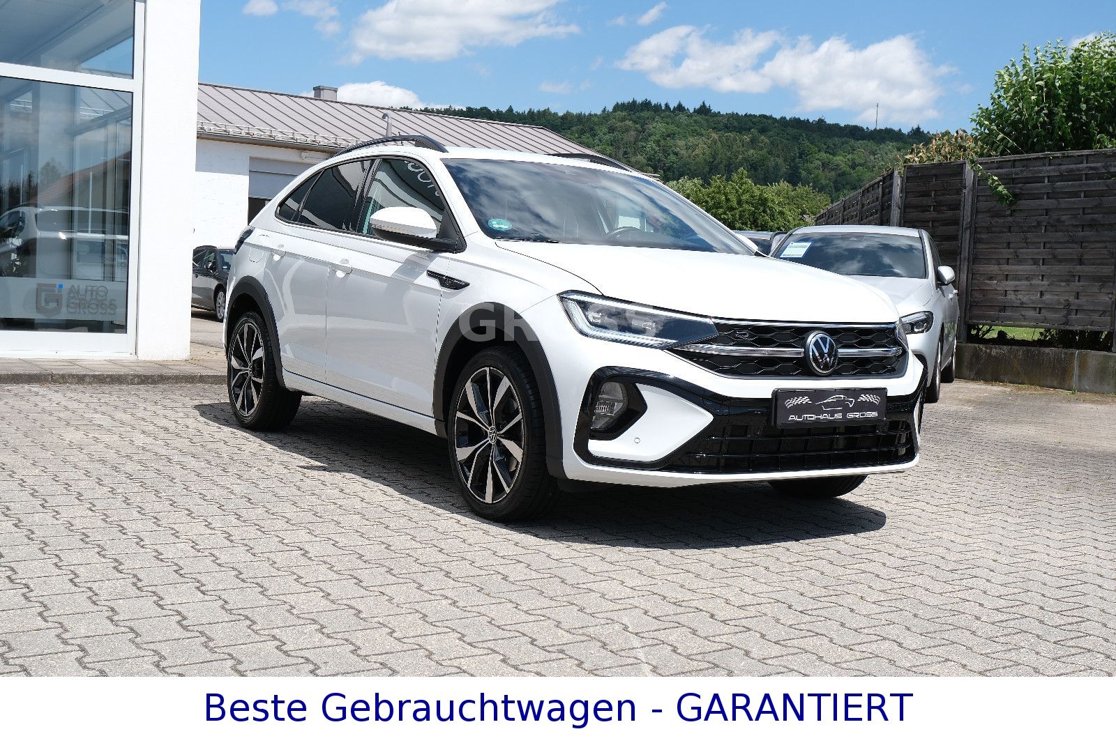Volkswagen Taigo 1.5 TSI R-Line - Samsaru's Car Outlet