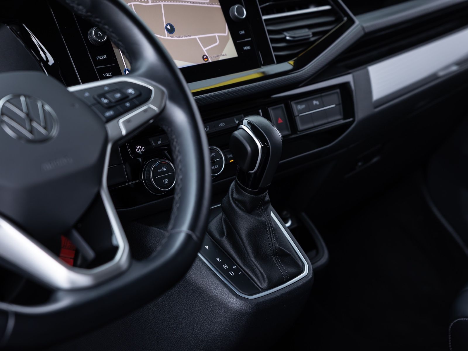 Volkswagen T6 Multivan - Samsaru's Car Outlet