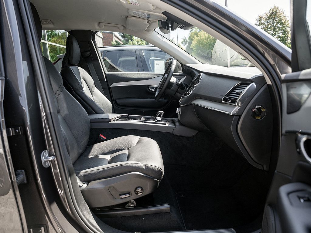 Volvo XC90 T8 AWD Core AHK RÜCKFAHRKAMERA H/K