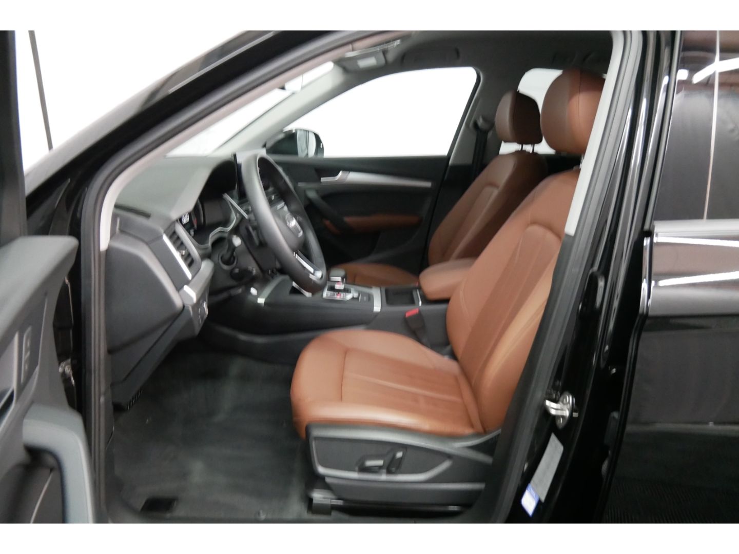 Audi Q5 50 TDI q S line - Samsaru's Car Outlet