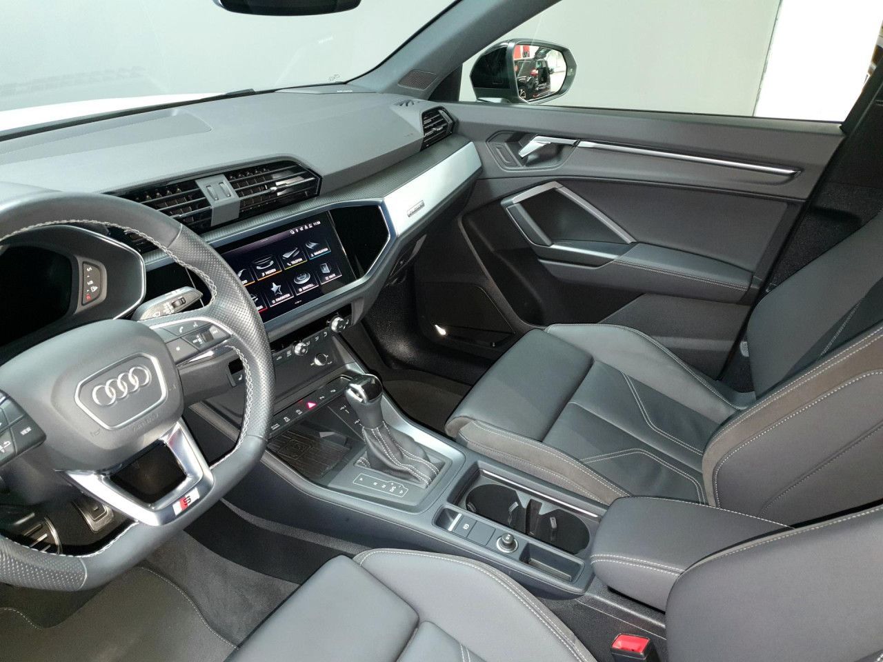 Audi Q3 40 TDI quattro S tronic S line - Samsaru's Car Outlet
