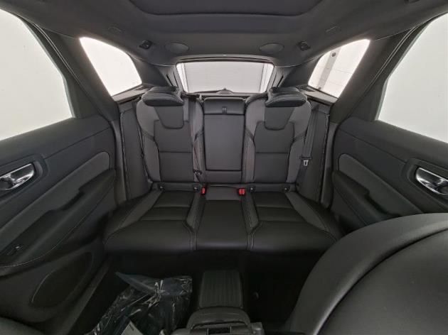 Volvo XC60 Ultra Black Edition Recharge Plug-In Hybrid