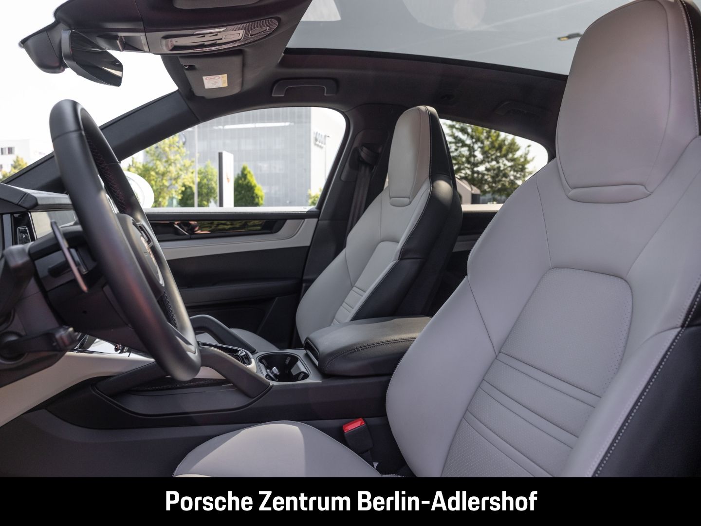 Porsche Cayenne E-Hybrid Coupe Panoramadach Luftfederung